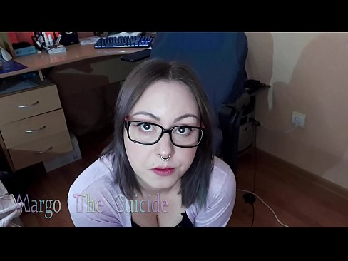 ❤️ 戴眼鏡的性感女孩在鏡頭前深吸假陽具 他媽的視頻 在我們這裡 zh-tw.sexflashgame.ru ❌❤